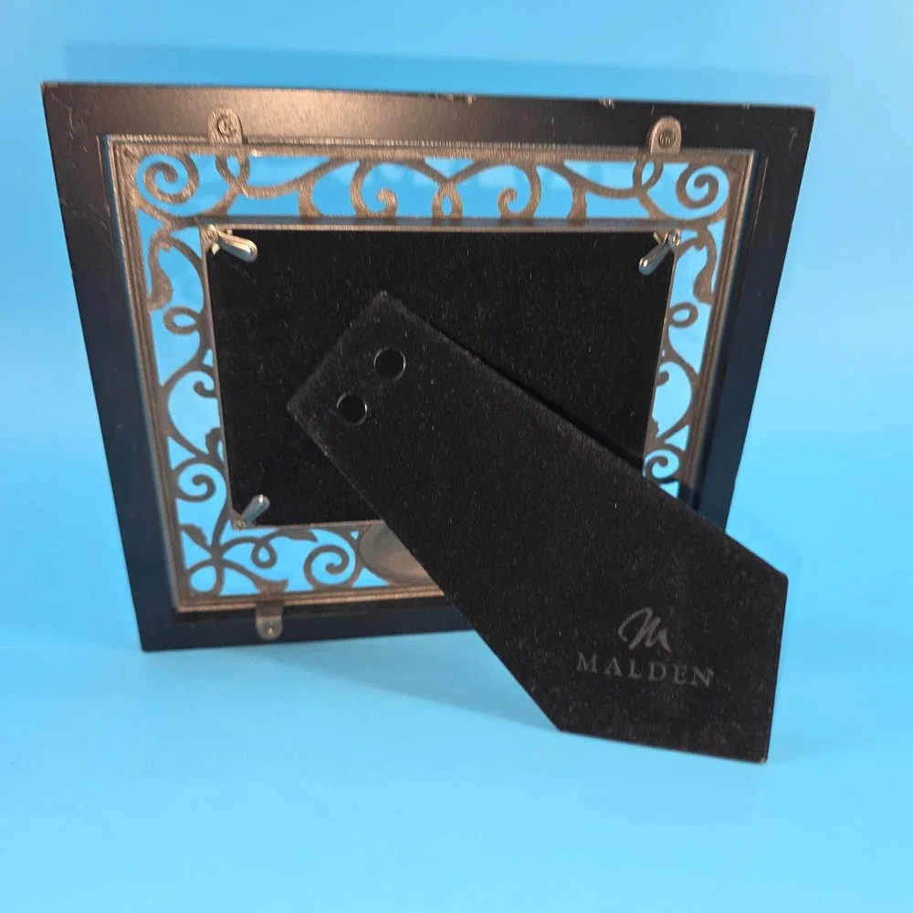 Malden‎ Family Picture Frame Silver Filigree Black Border 3.5x5 Tabletop Display